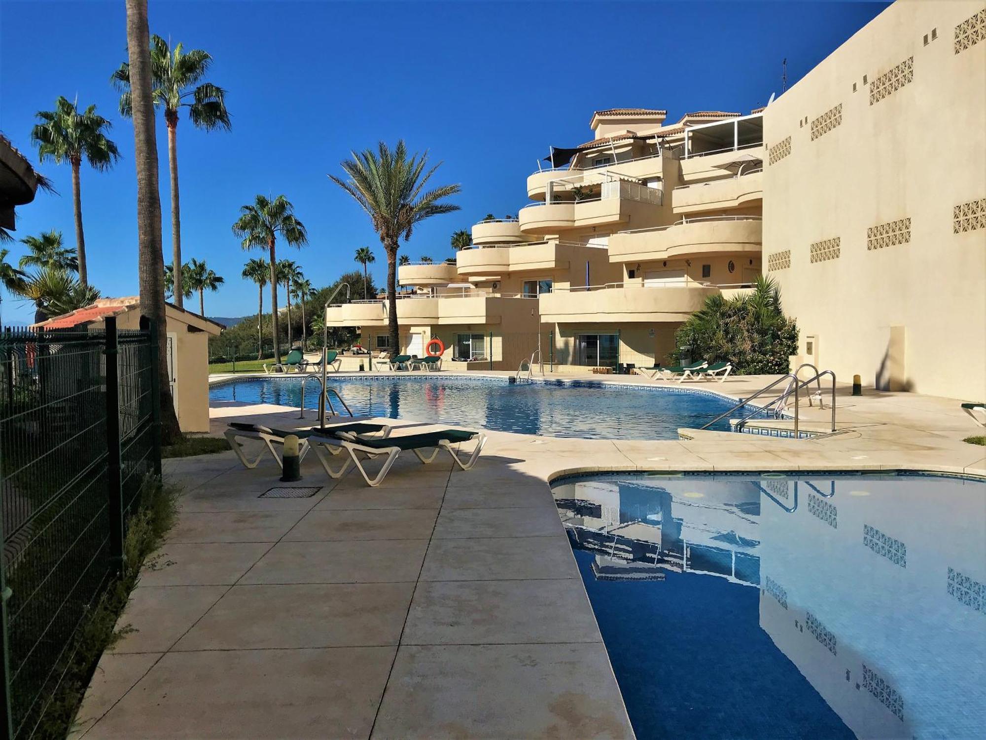 Apartments Bermuda Beach Estepona Luaran gambar